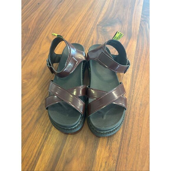 Weiye Women's Burgundy Platform Glossy Crisscross Strappy Sandals Size 8.5 - Picture 2 of 5